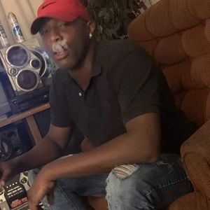 Meet your Posher, Clifton